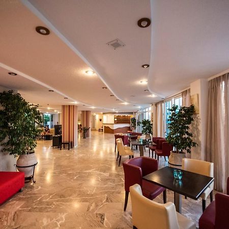 Costa Angela Seaside Resort 外观 照片