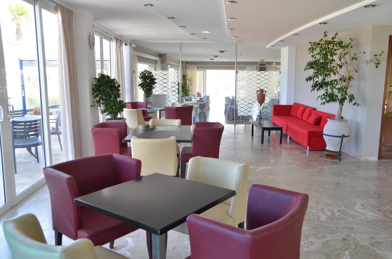 Costa Angela Seaside Resort 外观 照片