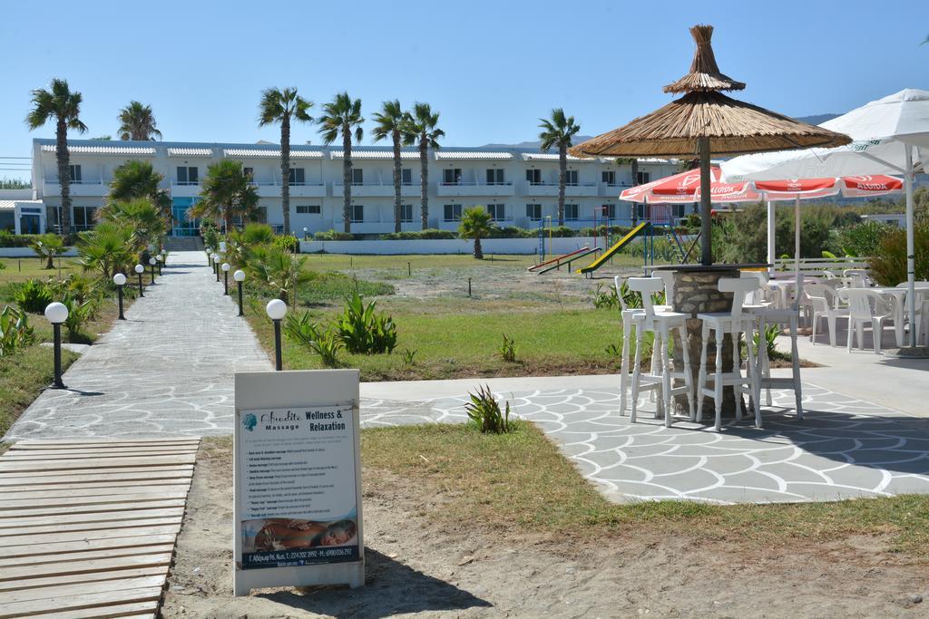 Costa Angela Seaside Resort 外观 照片