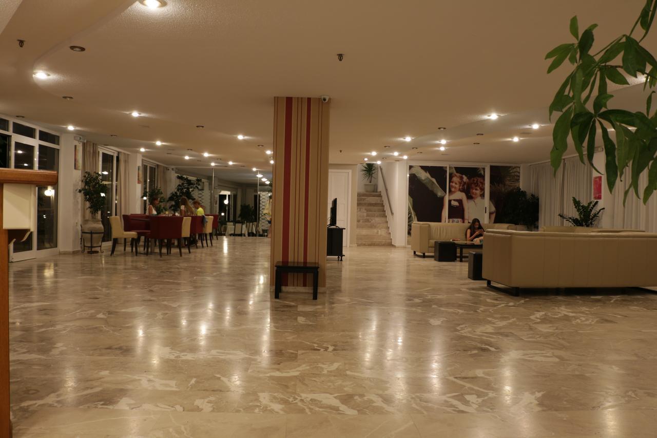 Costa Angela Seaside Resort 外观 照片