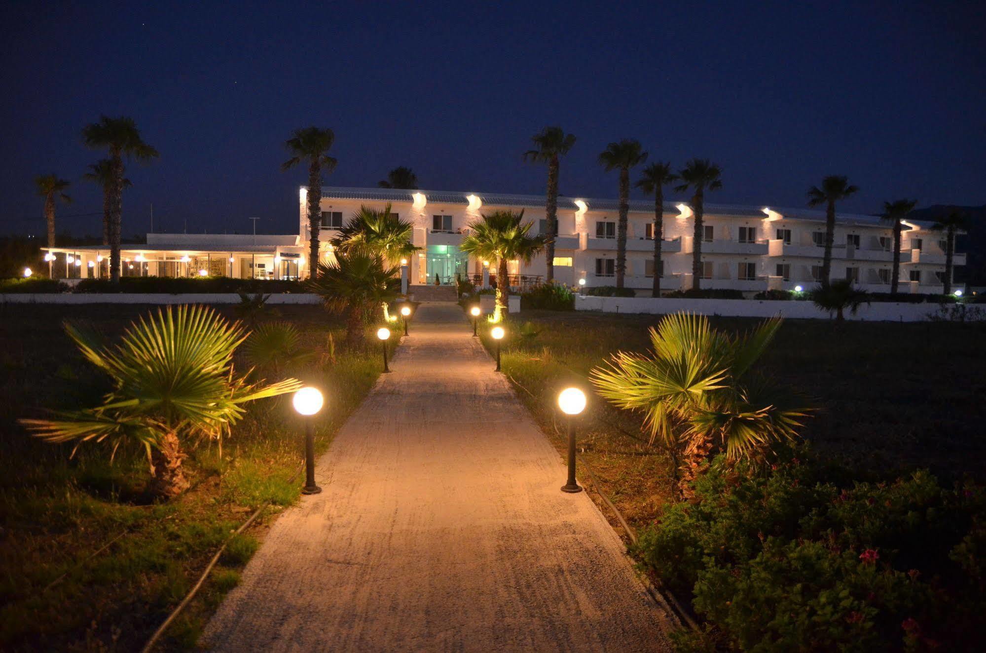 Costa Angela Seaside Resort 外观 照片